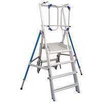 Teleskop-Arbeitsplattform mit umlaufendem Sicherheitsgeländer ‑ 4 bis 6 Stufen